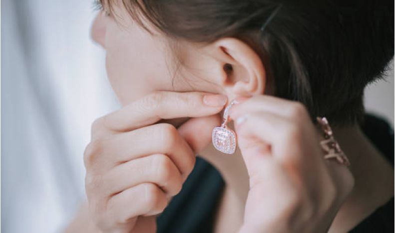 A Detailed Guide About Nose Piercings